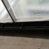 Jak nainstalovat podlahový konvektor podle úrovně hotové podlahy?